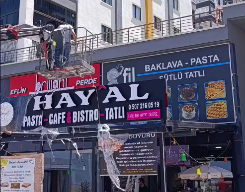Cafe restoran için ışıklı cephe tabela uygulaması